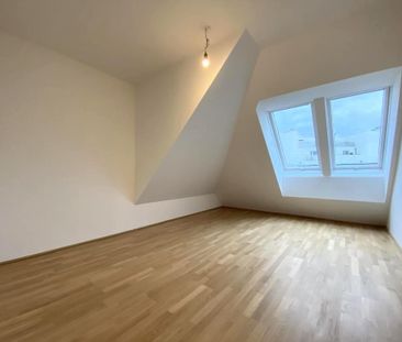 Klimatisierte DG-Wohnung mit 12m² Terrasse (Koloniestraße)! - Foto 5