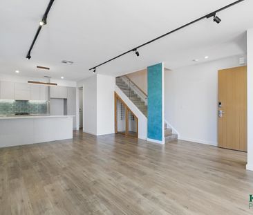 19 Hobart Lane - Photo 1