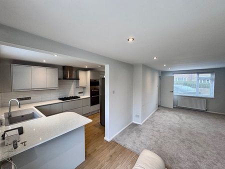 Pastures Avenue, Clifton, NG11, Property for rent - Photo 4