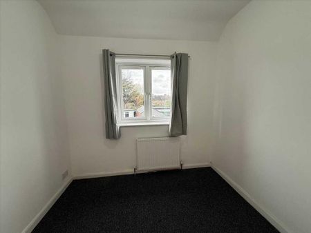 4 bedroom property to rent - Photo 2