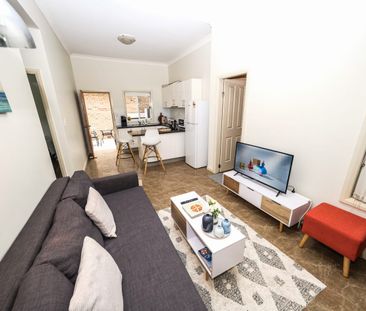 Fully furnished 2 bedroom detached house, internet bills are included - Photo 6