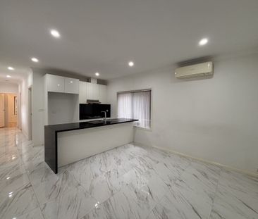 Low-maintenance granny flat in convenient & private location - Photo 3