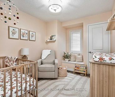 For Lease - 141 Toucan Trail, Oakville, Ontario - Photo 2