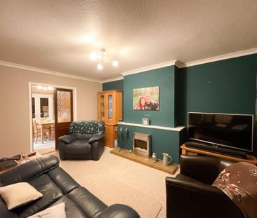 3 bedroom semi-detached house to rent - Photo 2