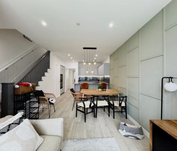 4 Bedroom 4 Bathroom - Photo 2