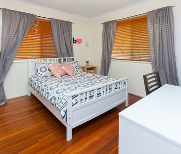 9 Lowanna Street, Slacks Creek, QLD 4127 - Photo 1