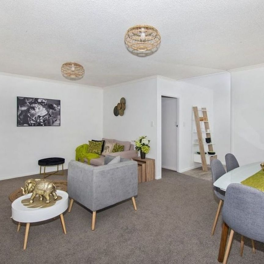 Two bedroom unit in the heart of Kensington - Photo 1