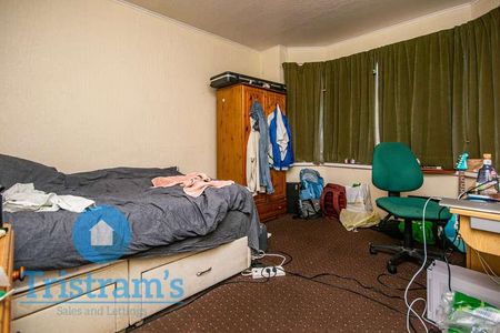 Runswick Drive, Wollaton, NG8 - Photo 2