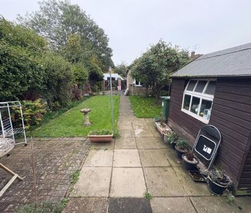 3 bedroom semi-detached house to rent - Photo 5