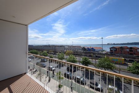 Apartamento T1 com vista rio, varanda e estacionamento, Lisboa - Photo 5