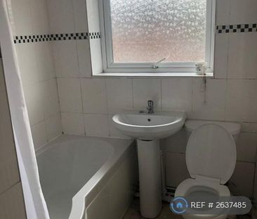 2 bedroom semi-detached house to rent - Photo 6