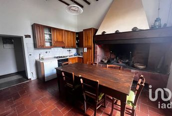 Via San Martino Altoreggi, Figline e Incisa Valdarno, Tuscany 50063