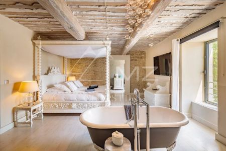 Proche Gordes - Magnifique Mas restauré au milieu des oliviers - Photo 5