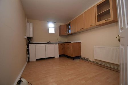 2 bedroom barn conversion to rent - Photo 4