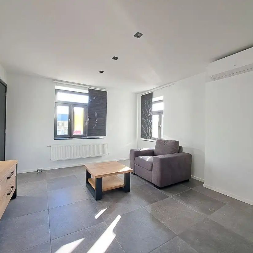 Instapklaar ruim duplex appartement te Rekem - Photo 1