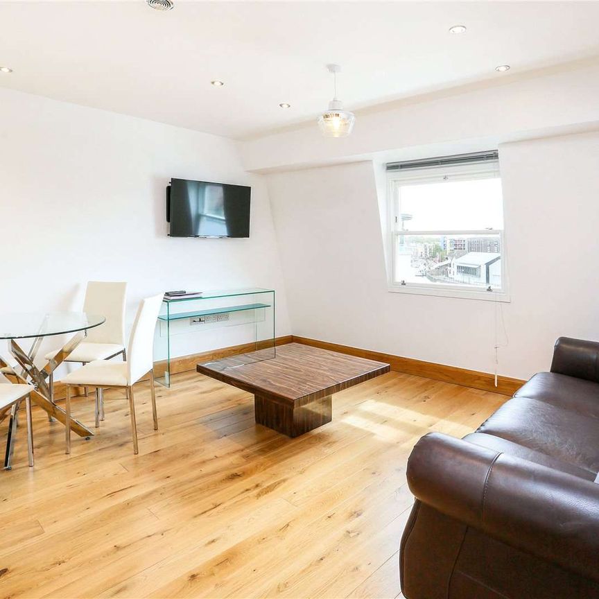 A two double bedroom flat situated on the Harbourside - Photo 1