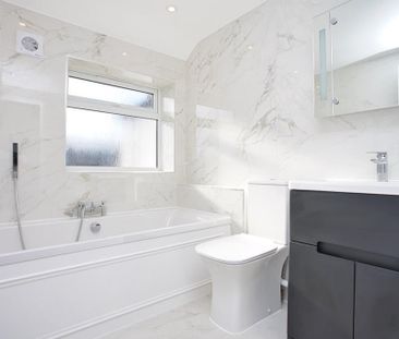 3 bedroom semi-detached house to rent - Photo 6