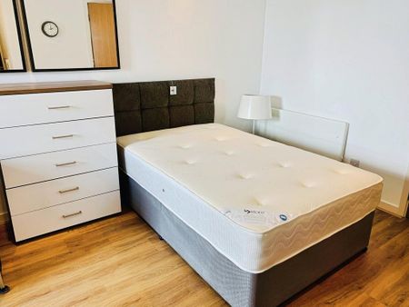 1 bedroom flat to rent - Photo 2