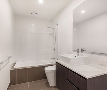 A Brilliant Near New Apartment - Photo 3