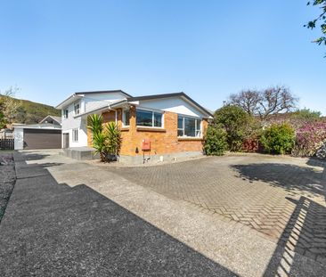 4-Bedroom Home in Waterloo - Photo 3