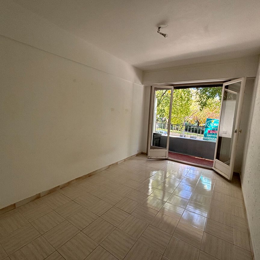 Location appartement 3 pièces, 77.44m², Nice - Photo 1