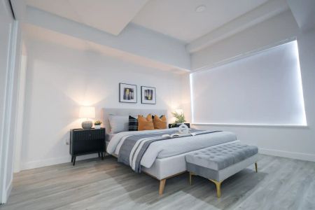 Cloveris Apartments — 2 Bedroom + Den - Photo 5
