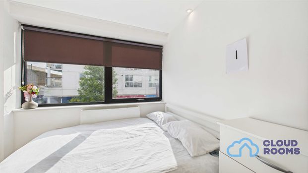 RM1 Eastmead | Farnborough | GU14 7SA - Photo 1