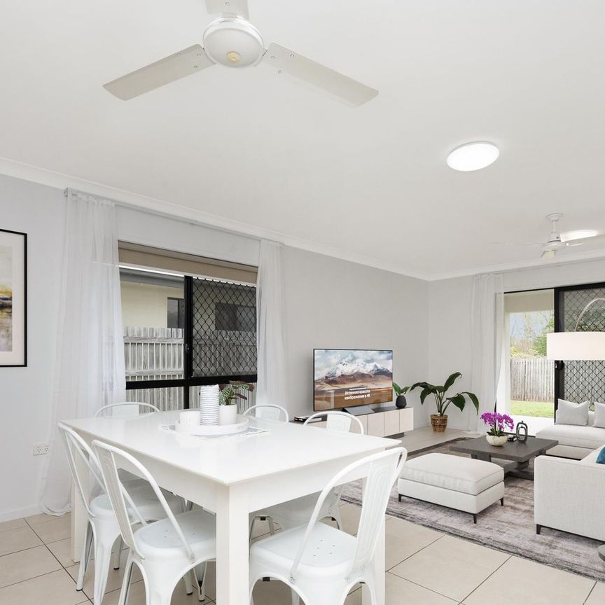 Family Home in Convenient Mount Louisa Location - Photo 1