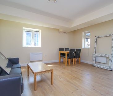 Crofts Street, Roath, Cardiff - Photo 4