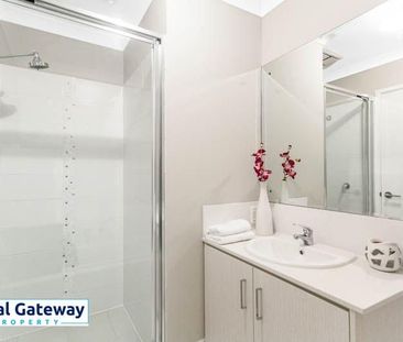 24 Tufts Lane, AUBIN GROVE WA 6164 - Photo 6