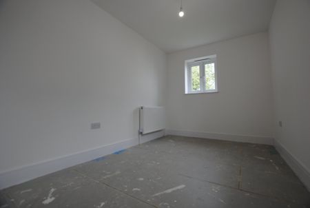 Safety Bay Close, Kent, London - Photo 5