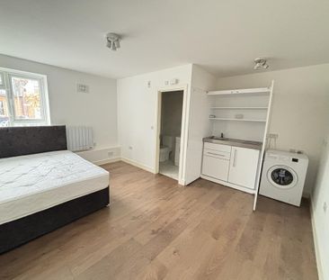 Studio to rent - Photo 6