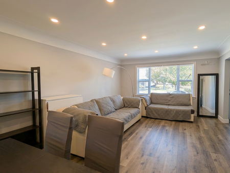 104 East 41st St, Hamilton - 3 Bedroom Main Unit - Photo 4