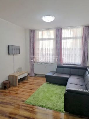 Velmi pěkný byt 2kk,65 m - Фото 1