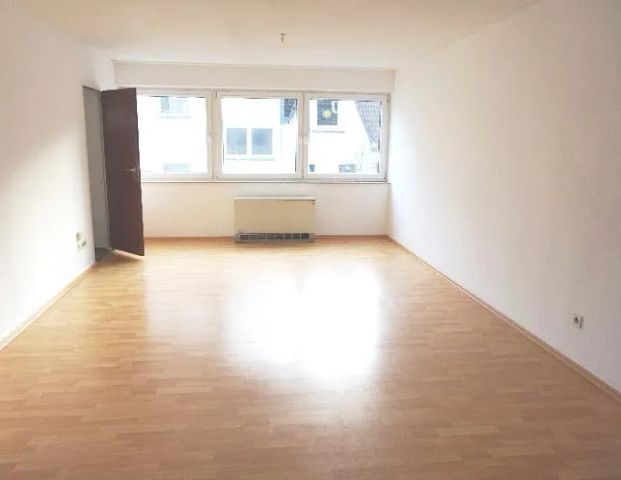 Im Herzen von Rüttenscheid - helle Wohnung mit Einbauküche! - Foto 1