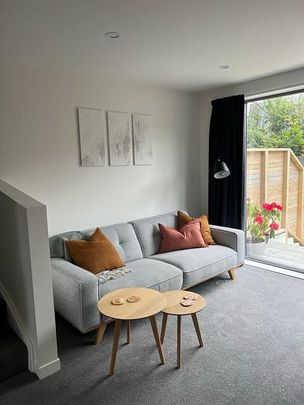Fully Furnished New Townhouse Petone - Photo 1