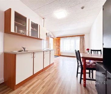 Světlý byt 2+kk (35 m - Fotografie 3