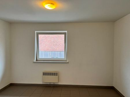 Appartement met 1 slaapkamer en terras nabij het centrum van Gullegem. - Photo 3