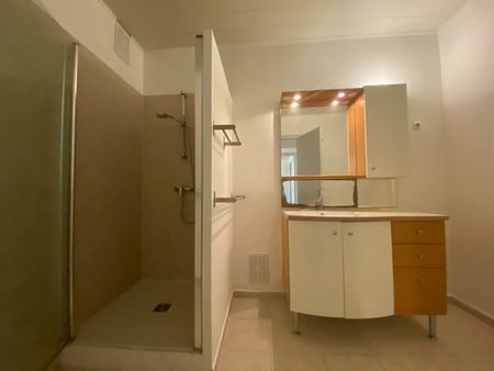 « AVIGNON EM - APPARTEMENT T2 63.64M² » - Photo 5