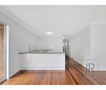 4 / 11 Illawong Street, - Photo 5