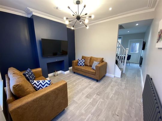 Room in a Shared House, Lancing Road, S2 - Photo 1