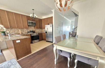 For Lease - 30 Lorenzo Circle, Brampton, Ontario - Photo 4