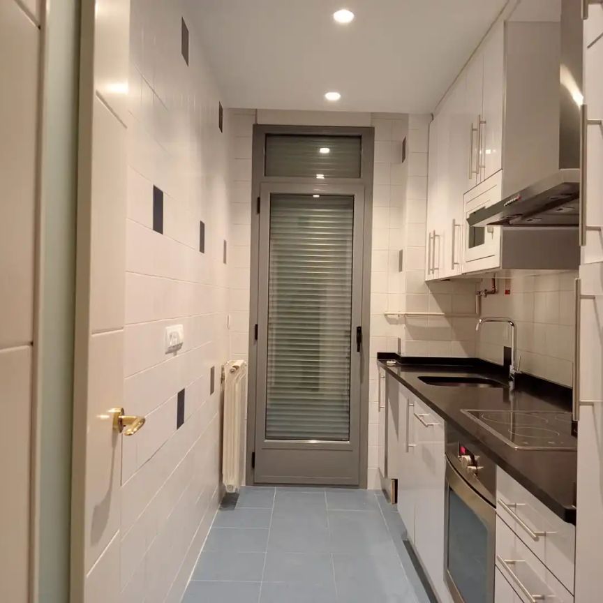 Apartamento de alquiler en Calle de la Farmacia, Justicia - Chueca - Foto 1