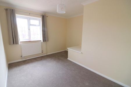 2 Bedroom Terraced To Rent - Photo 4