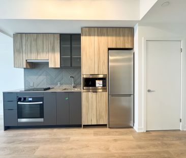 For Lease - 1037 The Queensway N/A Unit# 526, Toronto, Ontario - Photo 3