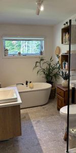 Magnifique grand 4½ à louer - Photo 4