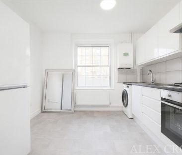 3 bedroom flat to rent - Photo 1