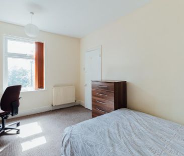 4 bedroom house to rent - Photo 2