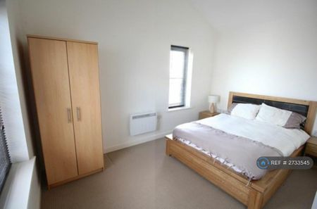 1 bedroom flat to rent - Photo 3