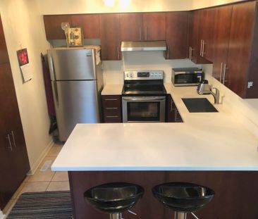 For Lease - 33 Stonewood Street, Ajax, Ontario - Photo 4